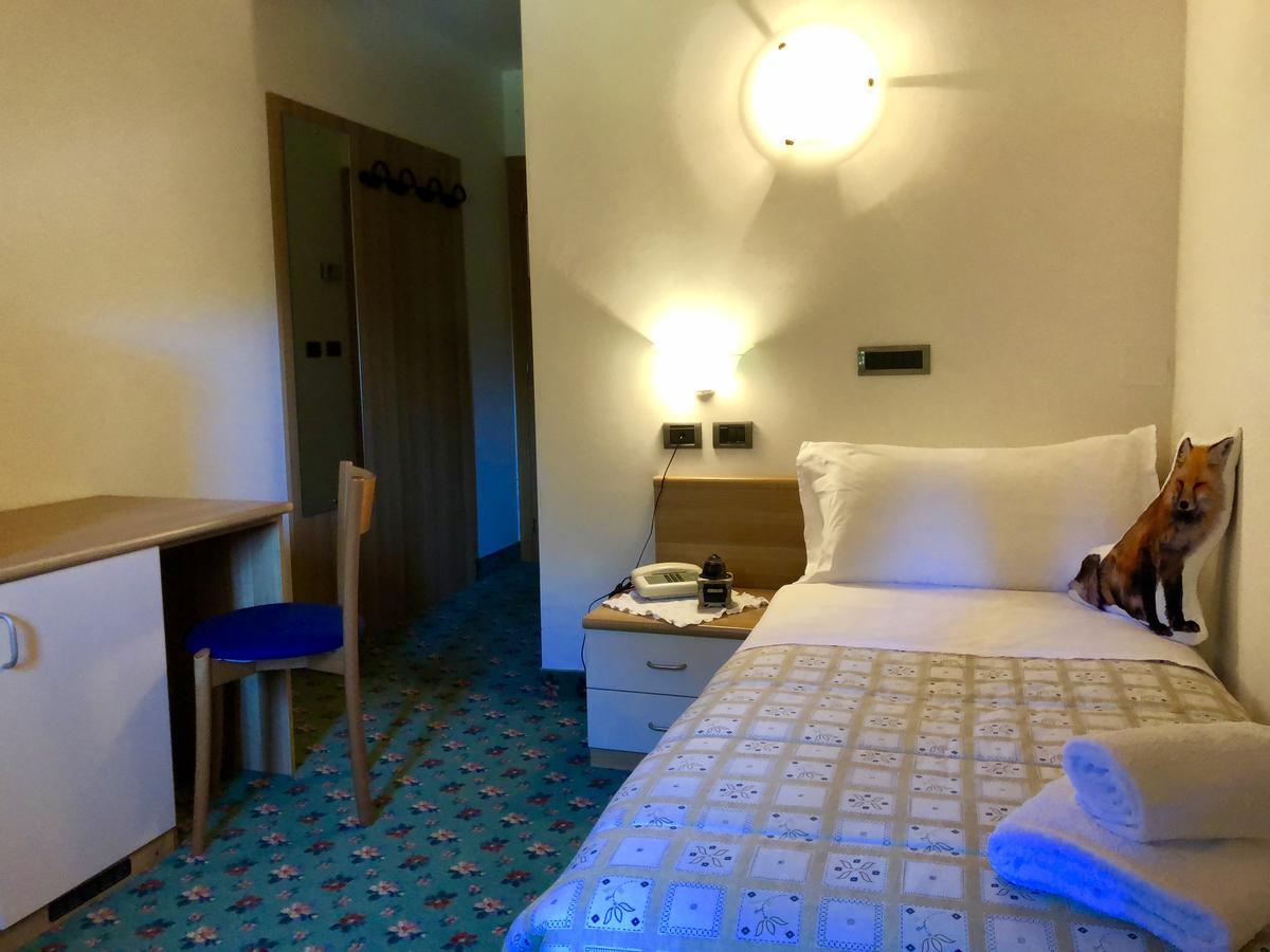 Albergo La Bicocca パネヴェッジョ エクステリア 写真